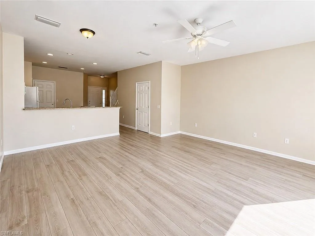 3 bed, 2.5 bath, 1580 sqft, $2,395 — Photo 4