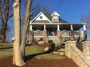 701 S 3rd St, Ozark, MO 65721