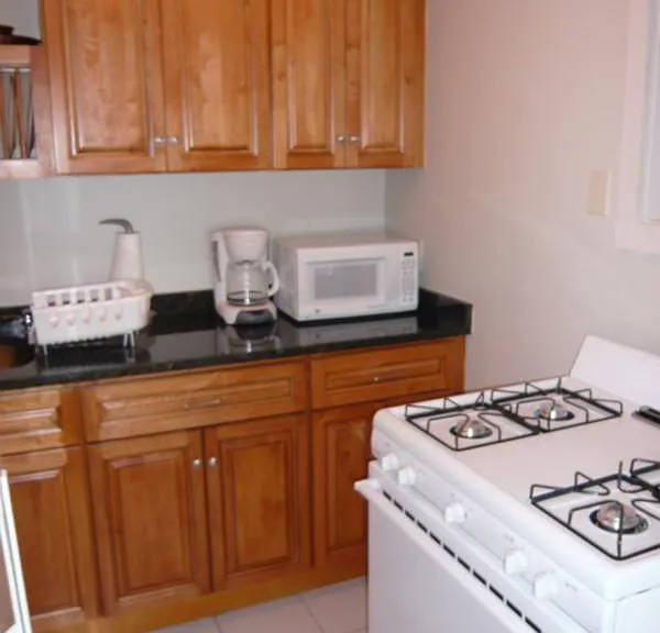435 Hanover St #4 — Photo 10
