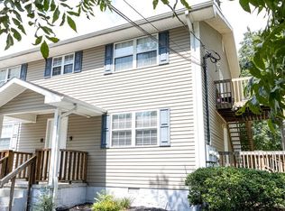 402 Hall St APT A, La Fayette, GA 30728