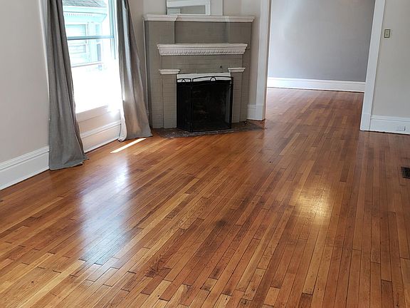 3rd image of 329 Fuller Ave SE #1