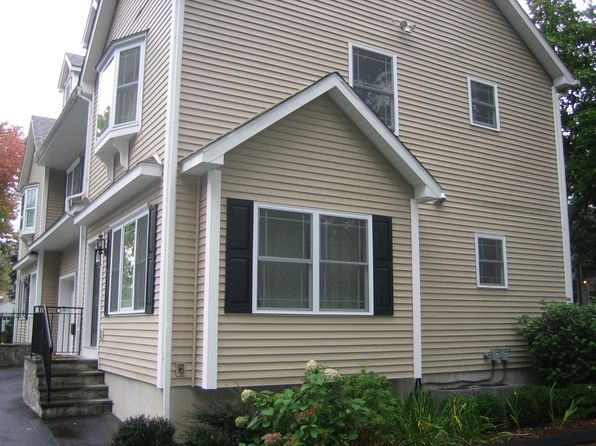 11 Goodwin St #B