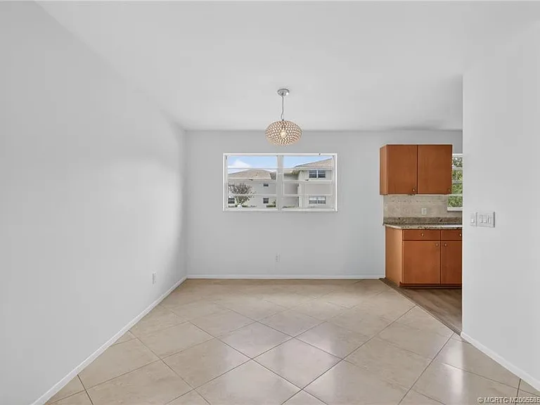 2 Lake Vista Trl #107 — Photo 12