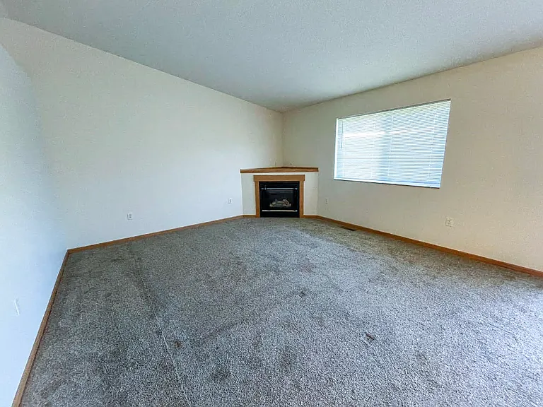 320 Scheidler Rd #4 — Photo 5