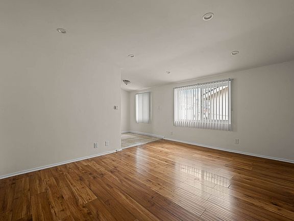 5th image of 917 S Fedora St #2