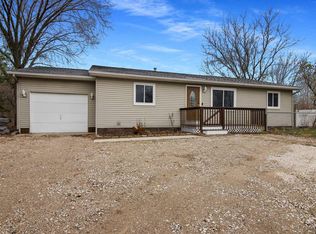 10477 S Walnut Dr, Traverse City, MI 49684