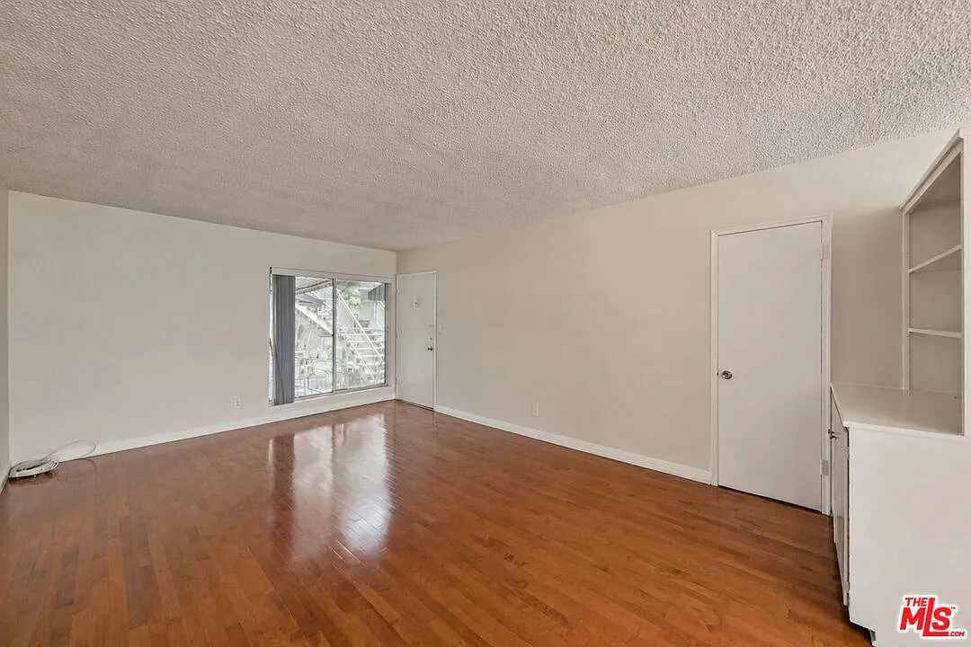 1 bed, 1.0 bath, 750 sqft, $2,350 — Photo 4