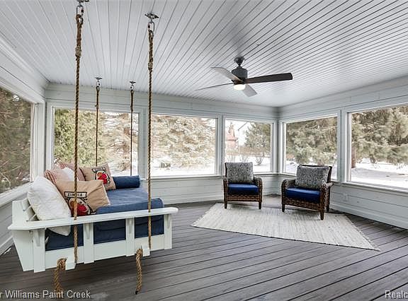 5th image of 3074 Canada Ct