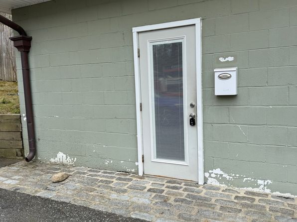 (undisclosed Address)