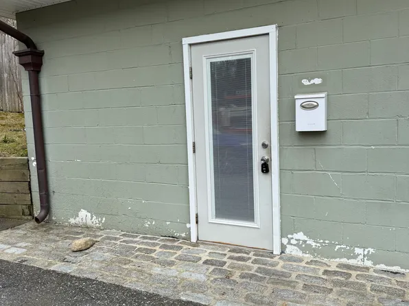 (undisclosed Address), East Setauket, NY 11733