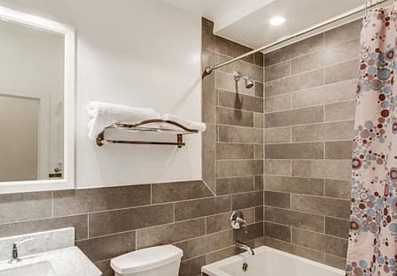 3rd image of 108 Pioneer St #1