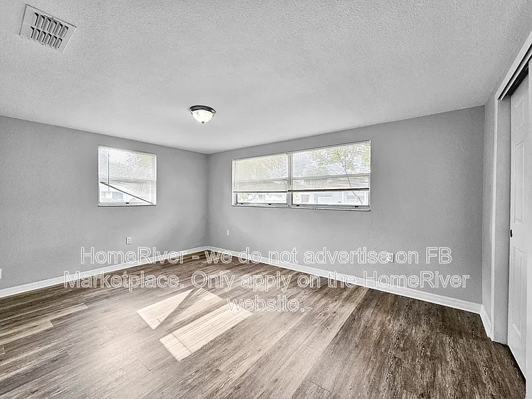 7832 Eugene Dr — Photo 11