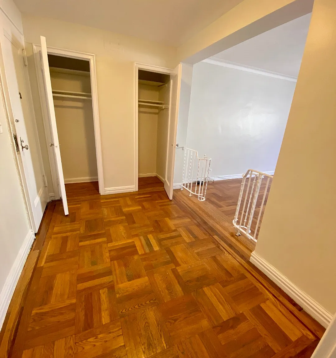 256 Martine Ave — Photo 3