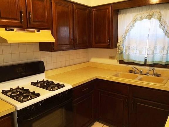 4th image of 459 W Hillside Dr APT 1