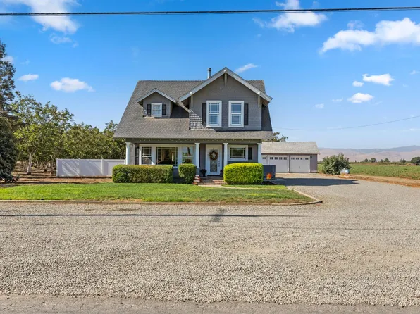 12407 Elm Ave, Patterson, CA 95363