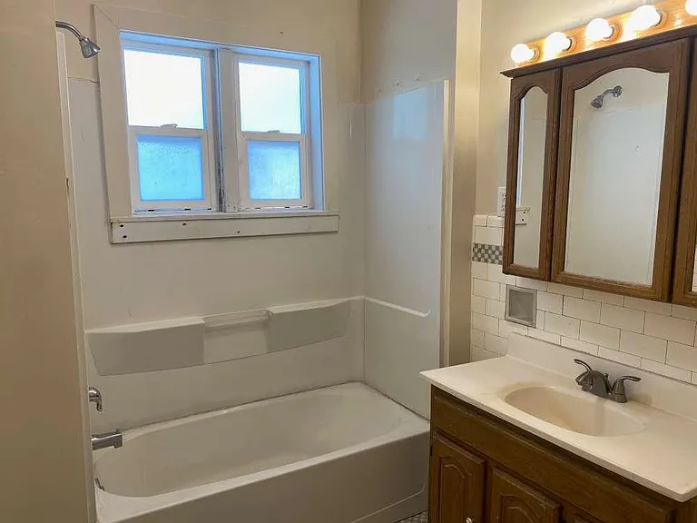 37 N 200 E #1 — Photo 8