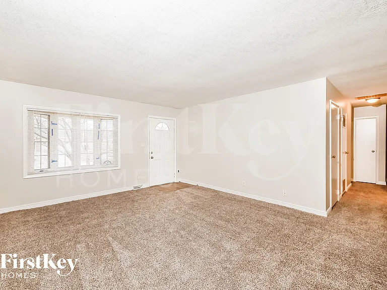 322 Deville Pl — Photo 6