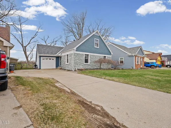 2718 Detwiler Dr, Toledo, OH 43611