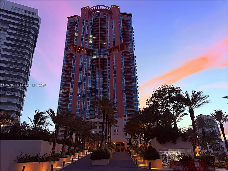 300 S Pointe Dr #2806 — Photo 65