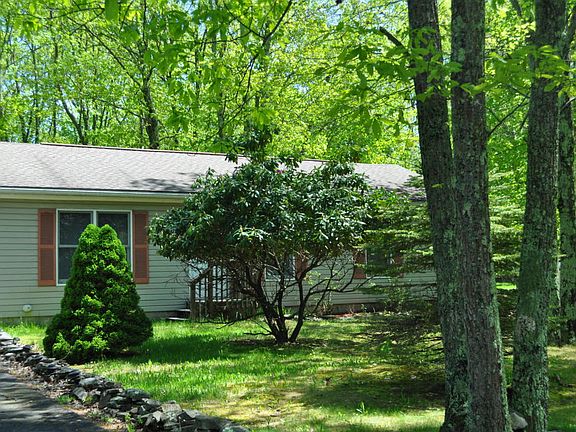 4th image of 12052 Maplewood Dr