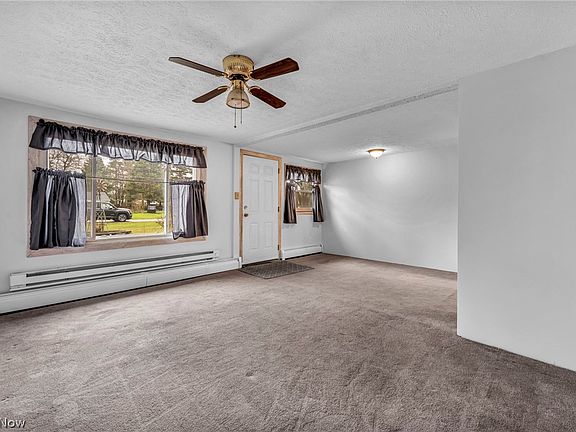 5th image of 12744 Samuel Dr