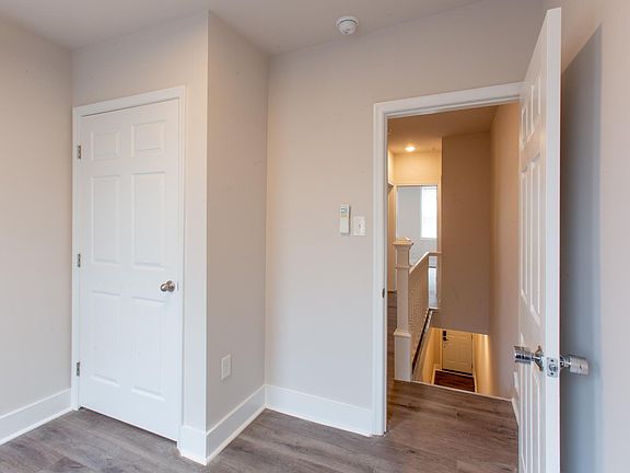 5th image of 2620 N Bancroft St #9