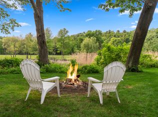 21 Pleasant Valley Rd, Amesbury, MA 01913