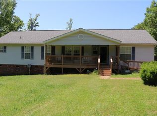2615 Solomon Lea Rd, Leasburg, NC 27291