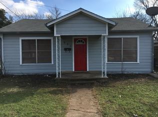 932 W 3rd St, Mc Gregor, TX 76657