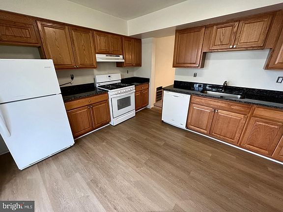 2nd image of 7520 Indian Hills Dr