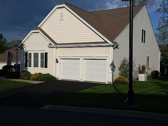 506 Traditions Court North