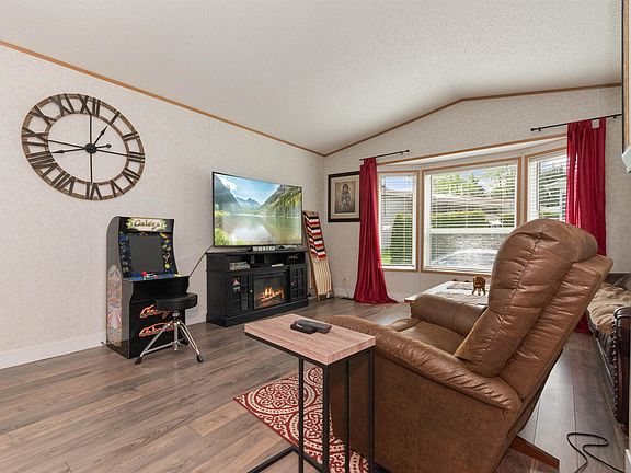 2nd image of 24330 Fraser Hwy #46