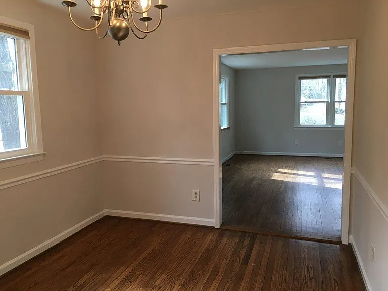 407 Walnut St — Photo 9