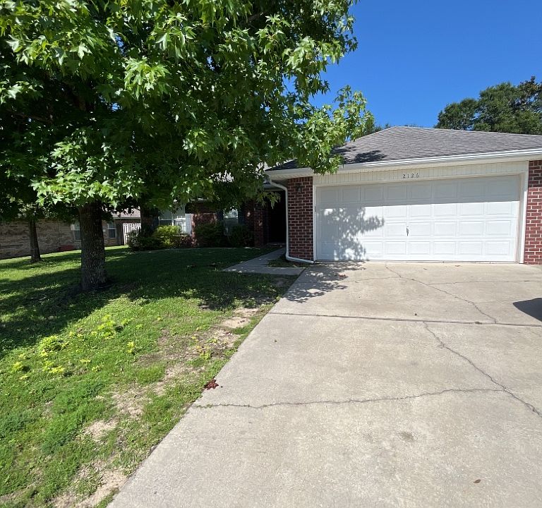 2126 Hagood Loop - Front - Copy_02062024