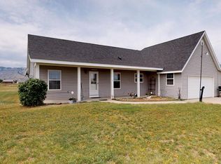 31 Mountain Dr, Cody, WY 82414