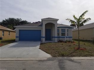 952 Hamilton St, Immokalee, FL 34142