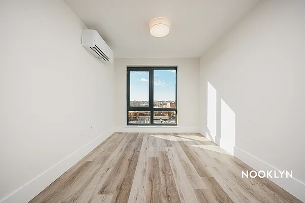 Rented by Nooklyn NYC LLC | media 53