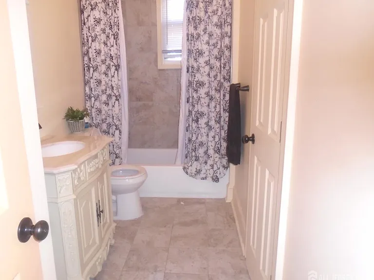 206 Washington Ave — Photo 6