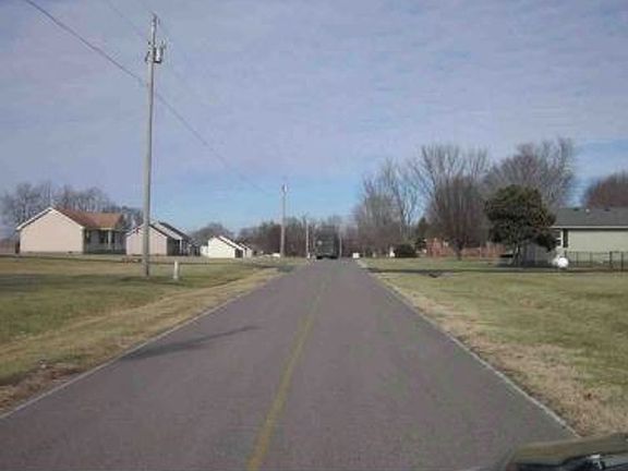 Exterior Neighborhood (street photo)