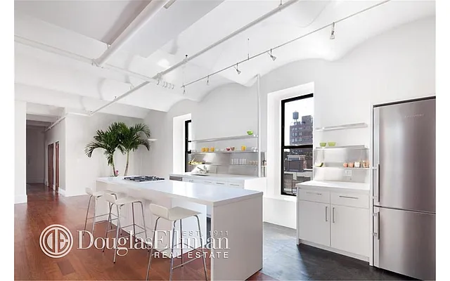 Rented by Douglas Elliman | media 10