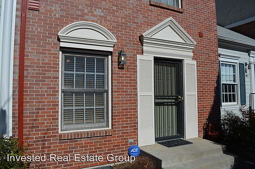 4th image of 5815 E 9th Ave
