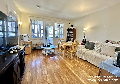 335 S Huntington Ave Photo 1