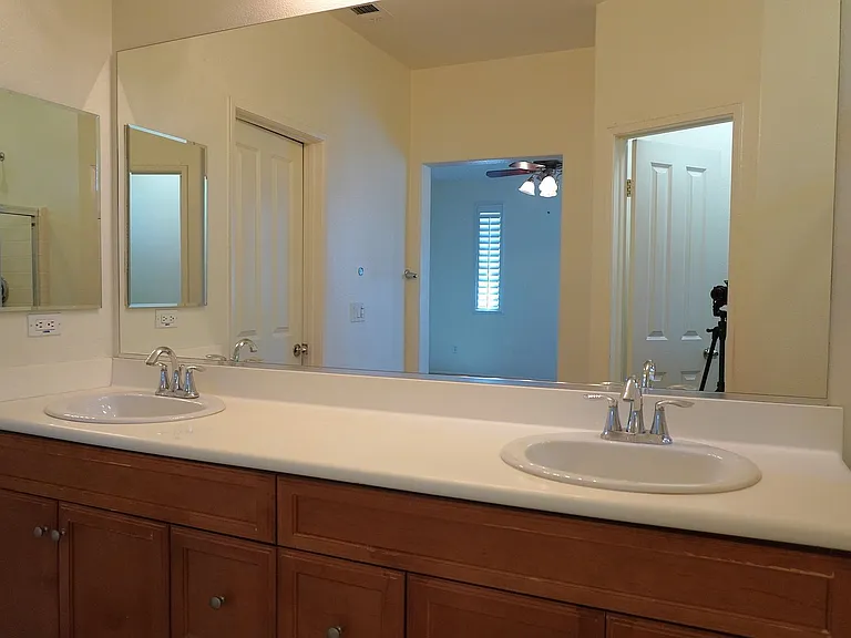 27544 Papillion St #3 — Photo 24