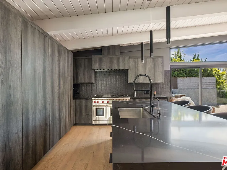 344 Arno Way — Photo 11