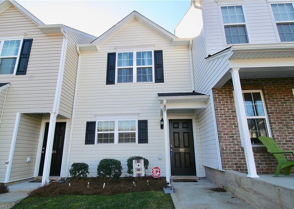 1st image of 107 Swan Haven Ln