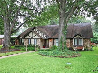 4911 Trenton Dr, Tyler, TX 75703