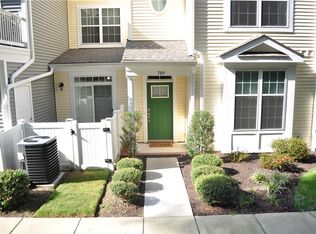 709 Promenade Ln, Williamsburg, VA
