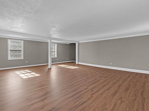 5th image of 1526 Railton Rd