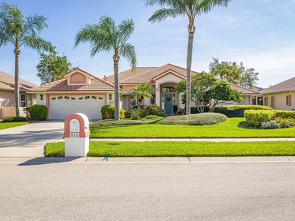 5th image of 518 Carmel Dr