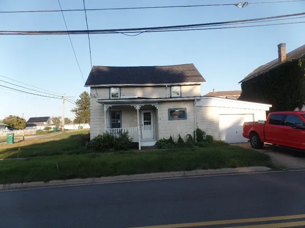14 N Basin St, Frazeysburg, OH 43822